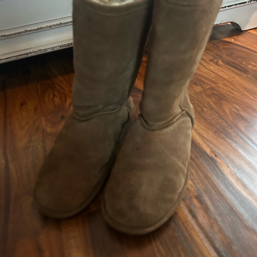 BearPaw Tan Fleece-Lined Footwear